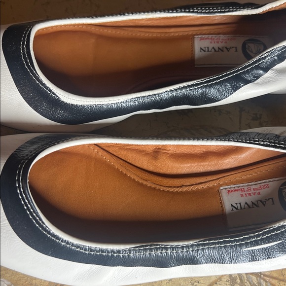 Lanvin Women's Black and White Flats - Picture 3 of 7